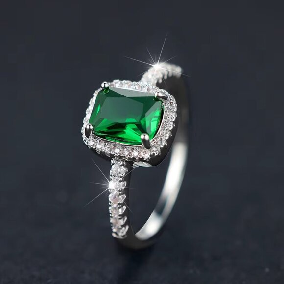 NEW 18k White Gold Emerald Diamond Ring Cushion Cut Ring - Picture 3 of 4